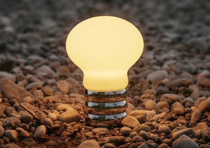 „b.bulb” – Die perfekte Akku-Lampe für unterwegs