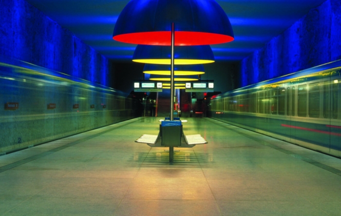Mobilität der Zukunft: U-Bahnstation Westfriedhof in München. Photo © Ingo Maurer GmbH